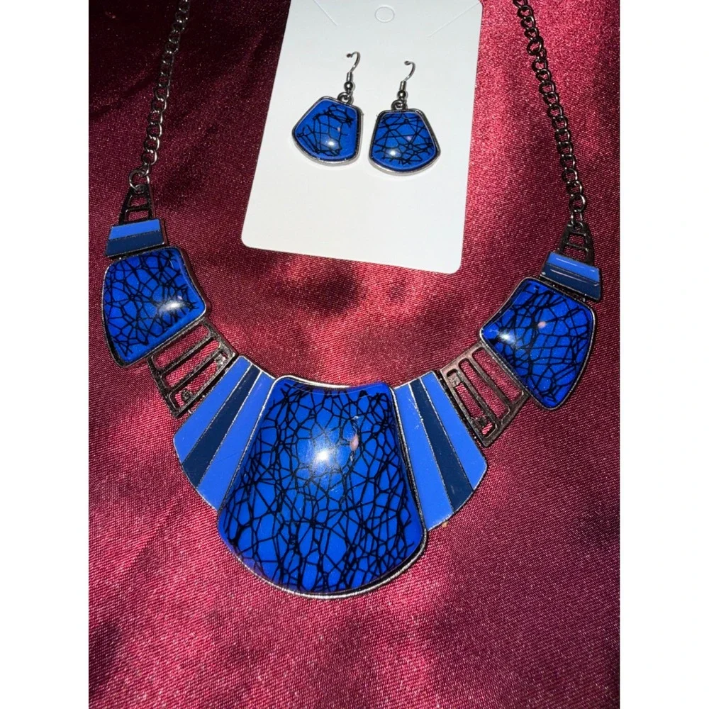 Blue Statement Necklace and Earring Set Crackle Pattern Geometric Bib Jewelry